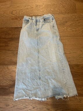 Agolde Light Blue Denim Skirt with Frayed Waistband